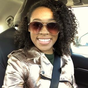 Meet your Posher, Brittany